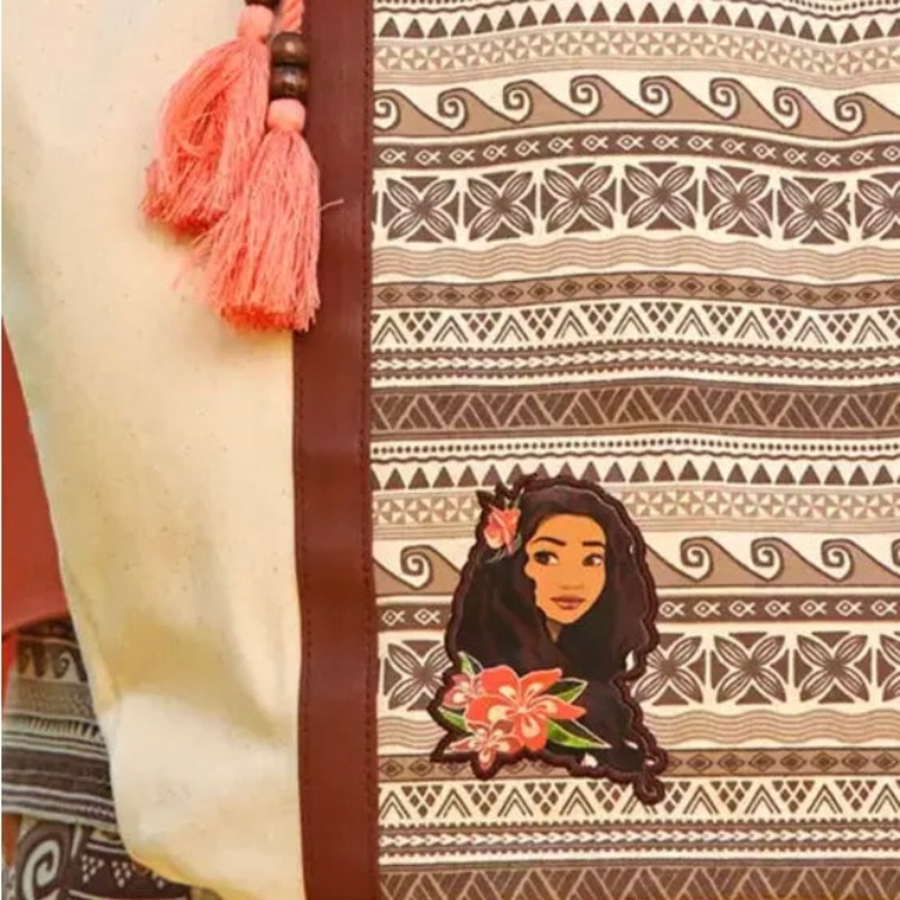 Disney Parks Moana Tassel Geometric Pattern Tote Bag Purse NWT - Picture 5 of 5